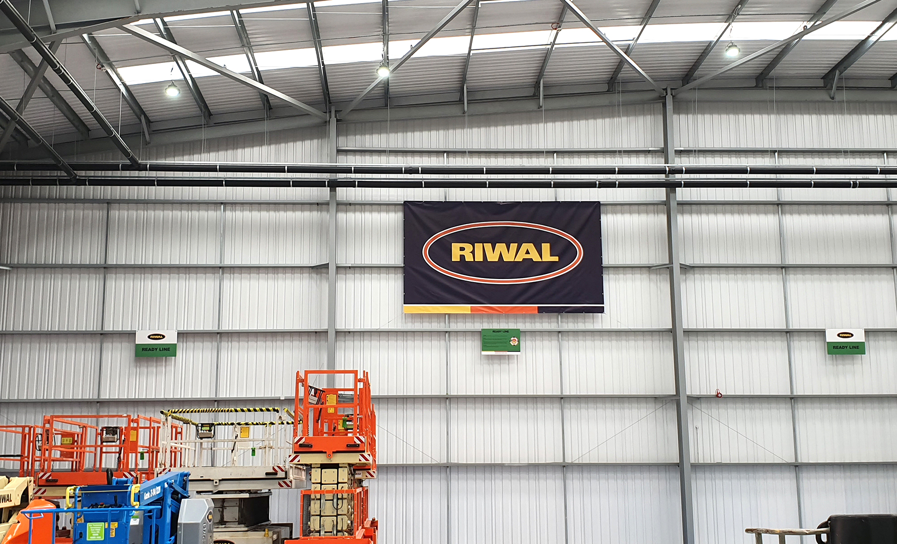 7 Riwal sign in depot